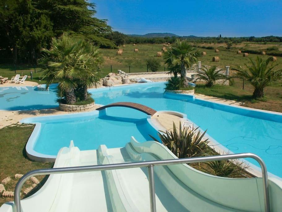 Domaine Mas Begon Aigues-Vives (Gard) Exterior foto